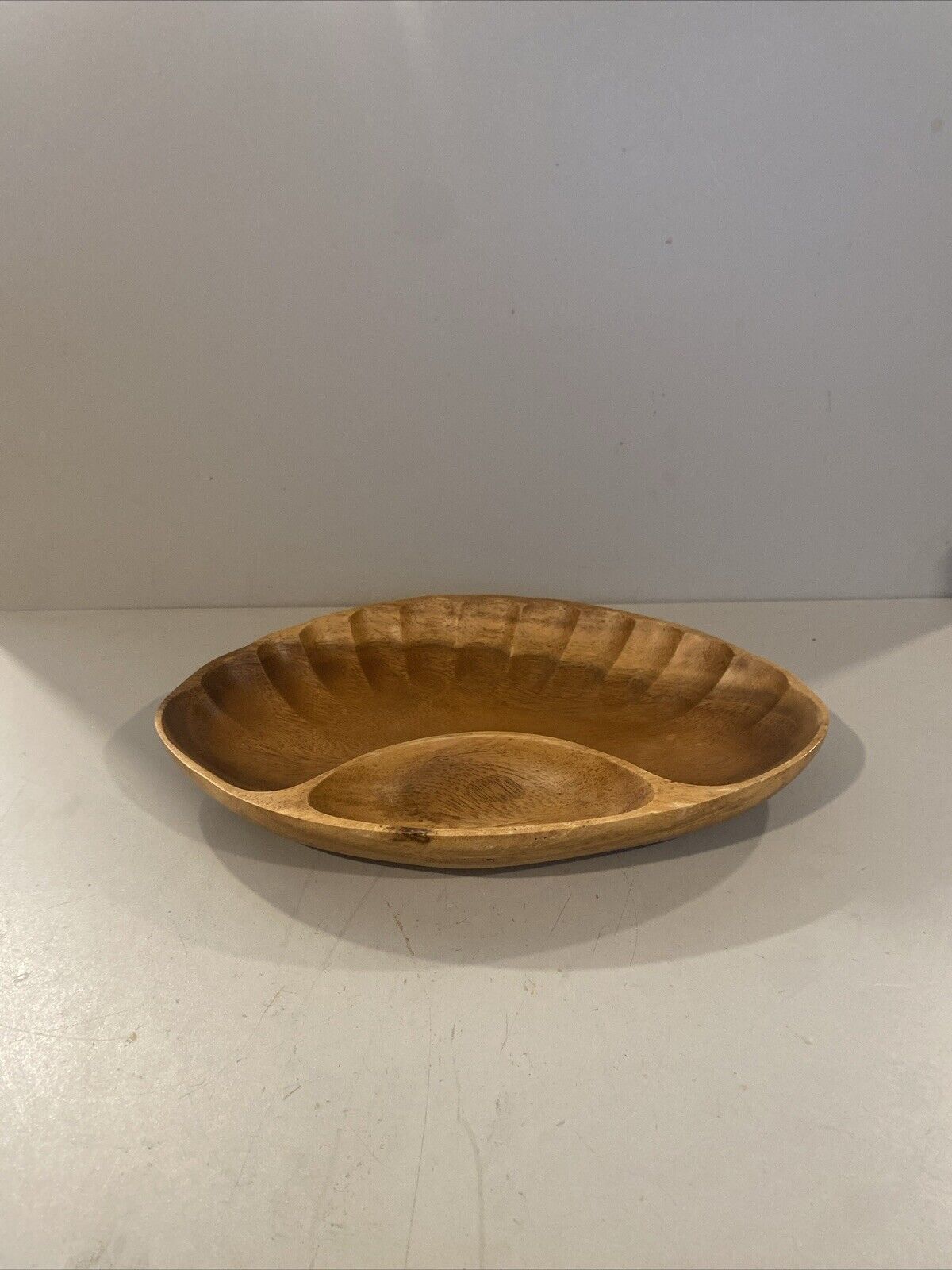 Vintage Appetizer Plate/ Bowl Monkey Pod Monkeypod Clam / Scallop Shell Wood