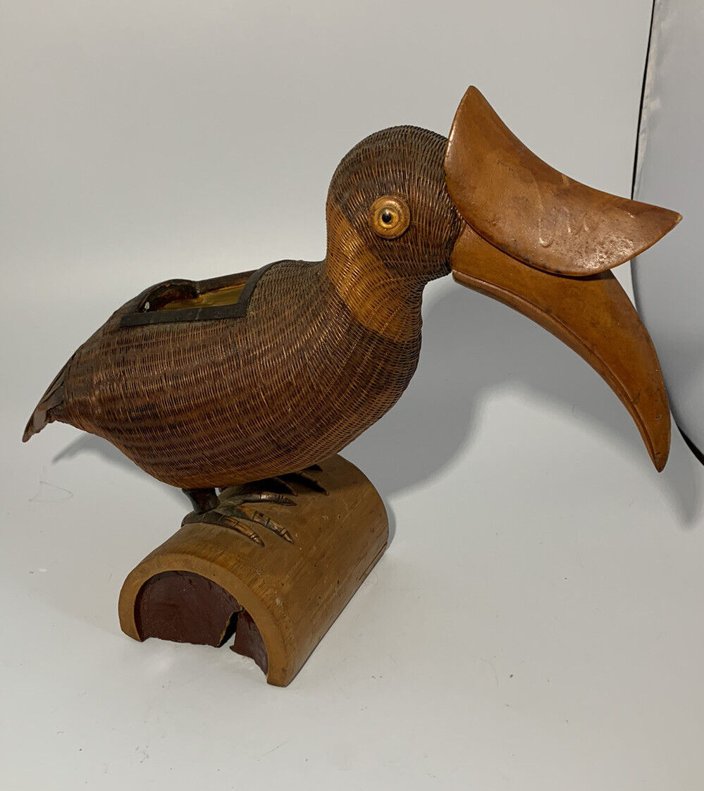 Vintage Wicker hornbill  Planter, Woven Rattan Tropical Bird Decor