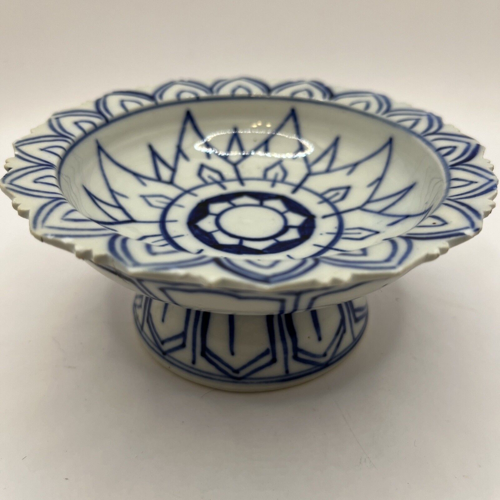 Vtg Estate Hand Painted Porcelain Pedestal Offering Bowl Trinket Dish Blue White