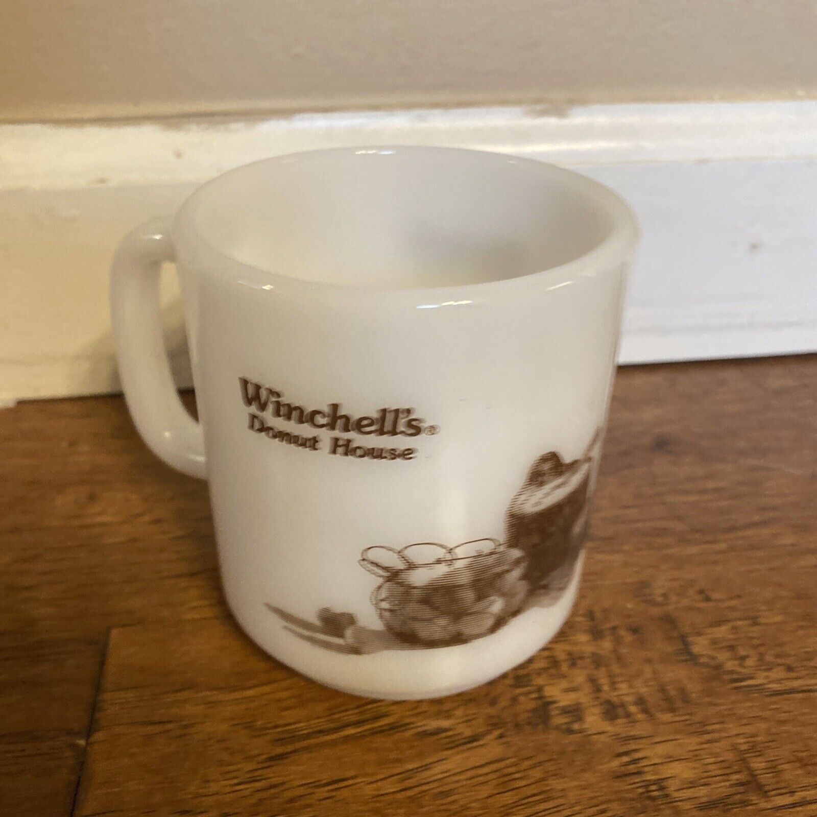 Original Vintage Winchell's Donut House Glasbake White Milk Glass Coffee Cup