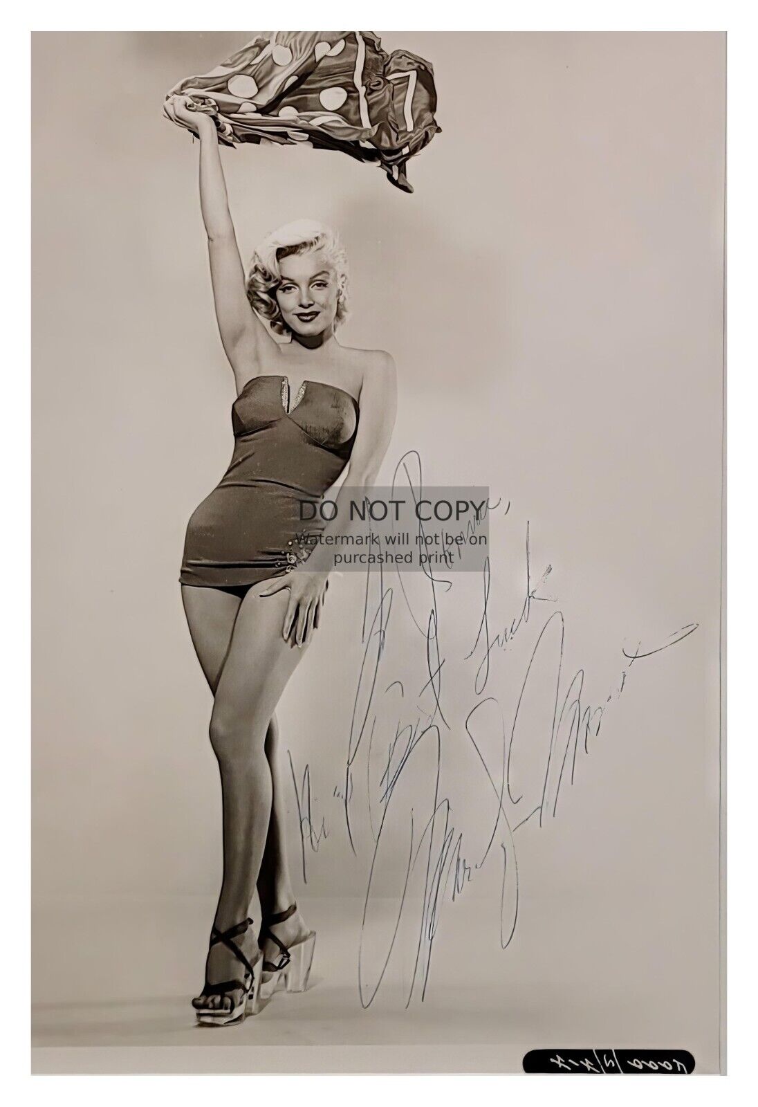 MARILYN MONROE WEARING SWIMSUIT SEXY AUTOGRAPHED 1953 4X6 PUBLICITY PHOTO