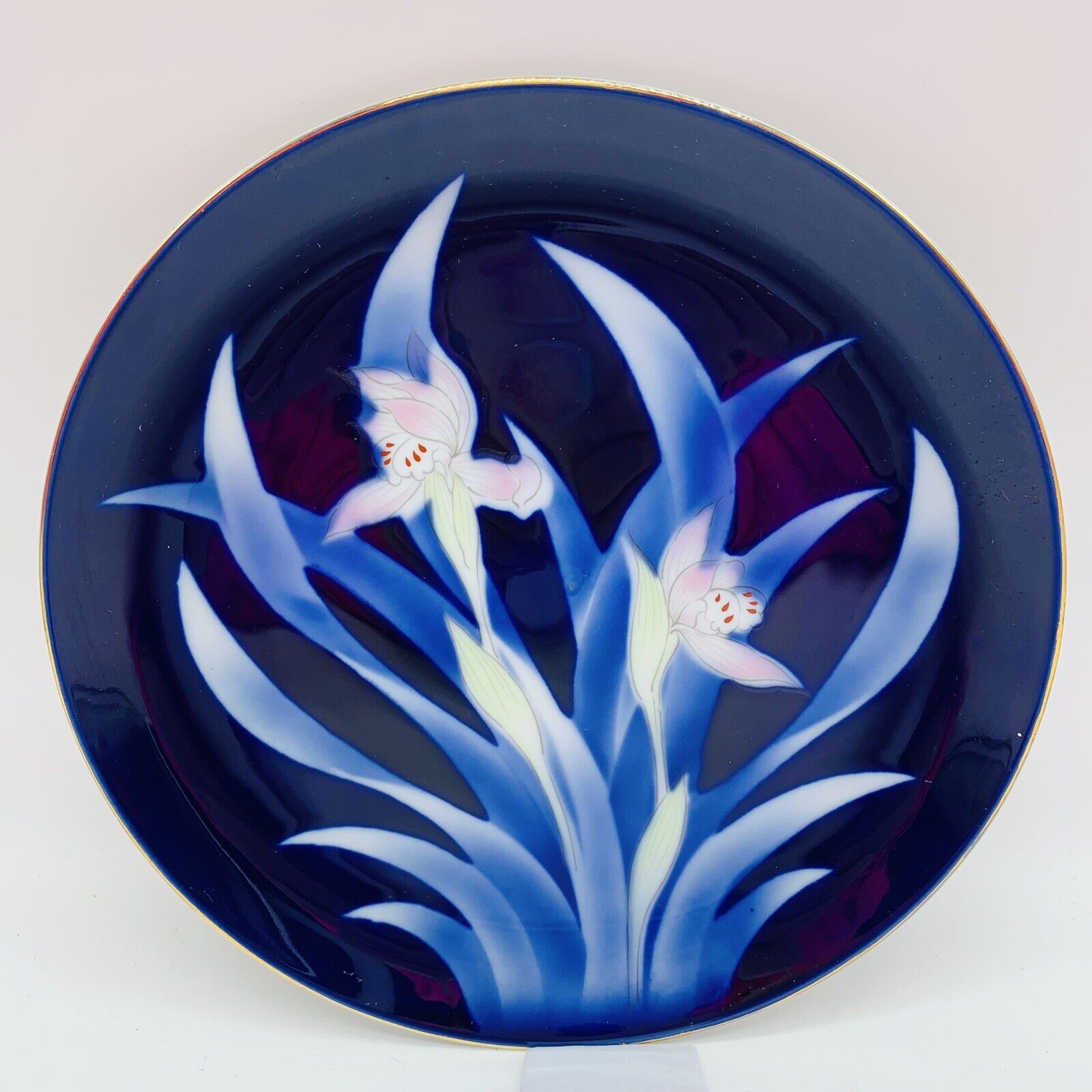 Sato Gordon Collection Japan Decor Plate Cobalt Blue with Iris 8.25” Round
