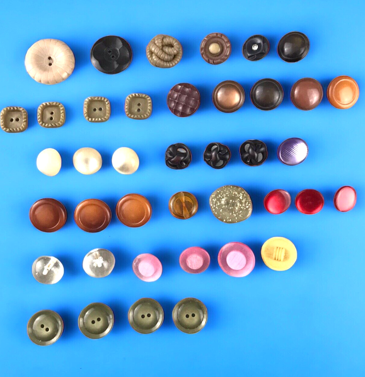 Lot of 40 Cool Unique Vintage Plastic Lucite Celluloid Buttons