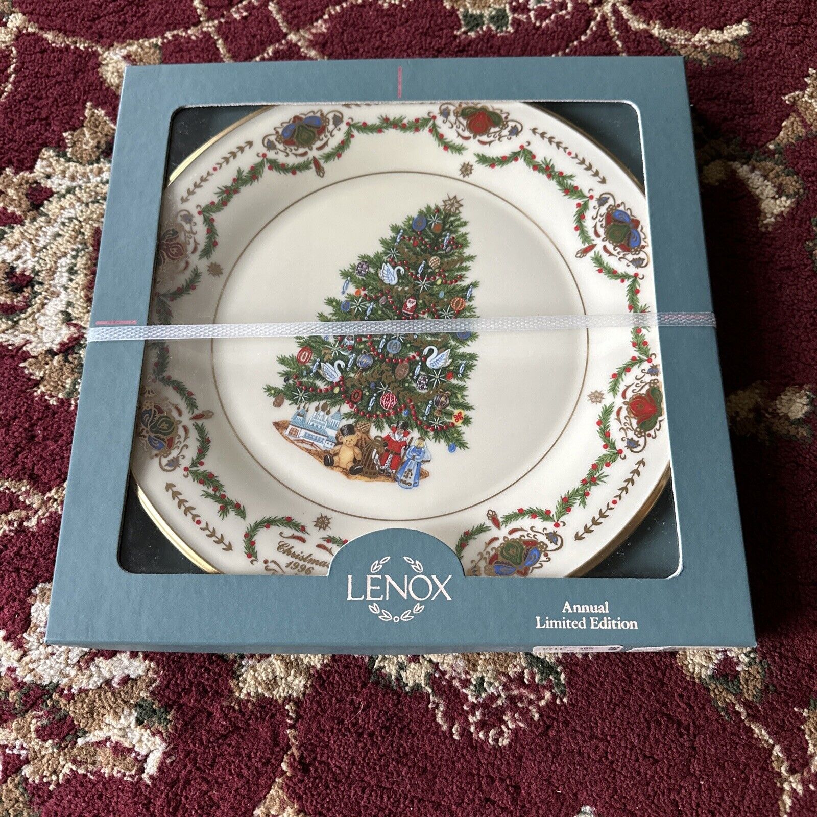 NEW Vintage LENOX 1997 Trees Around The World ITALY Decorative Plate  NEW In Box