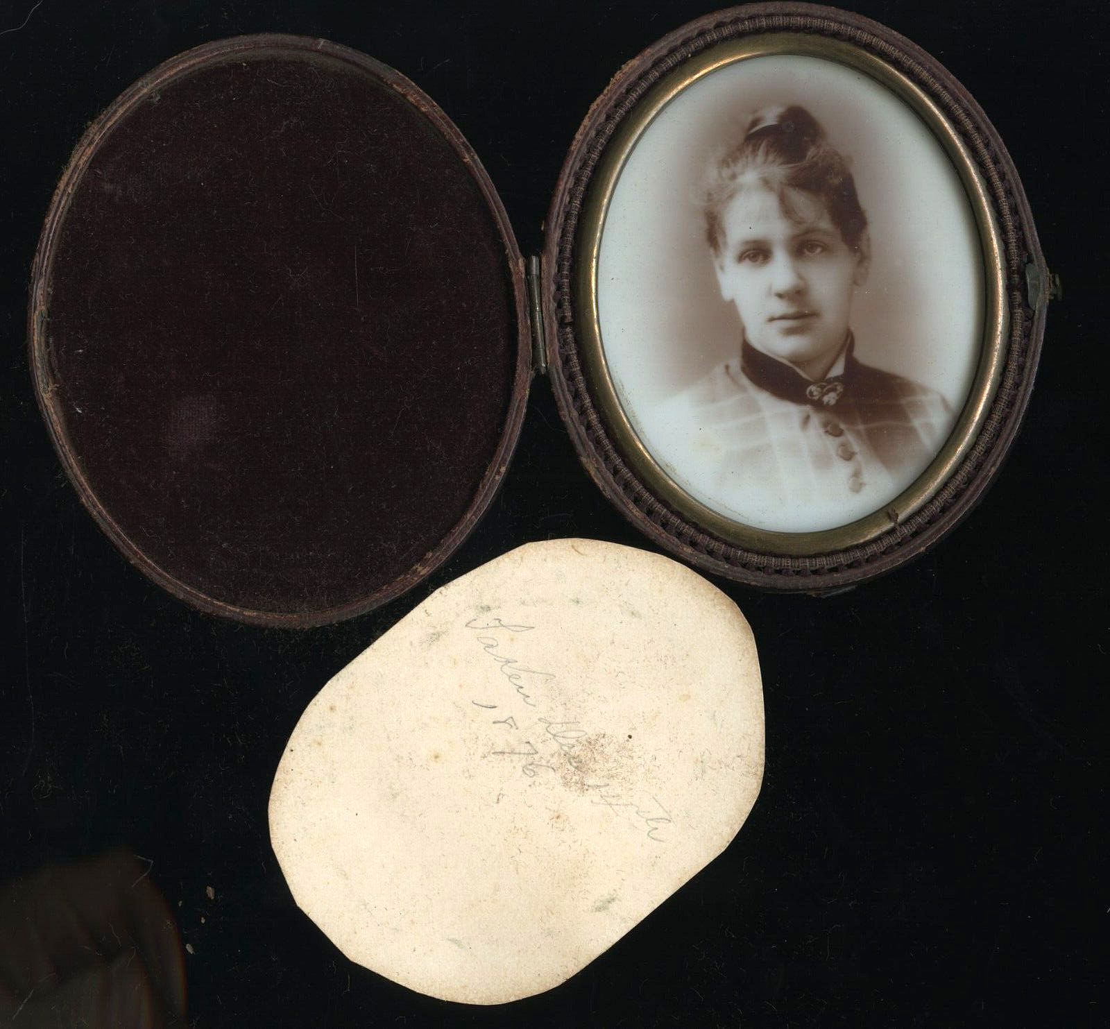 1/6 Opalotype White Glass Photo ID'd Woman in Oval Leather Case Dated 1876
