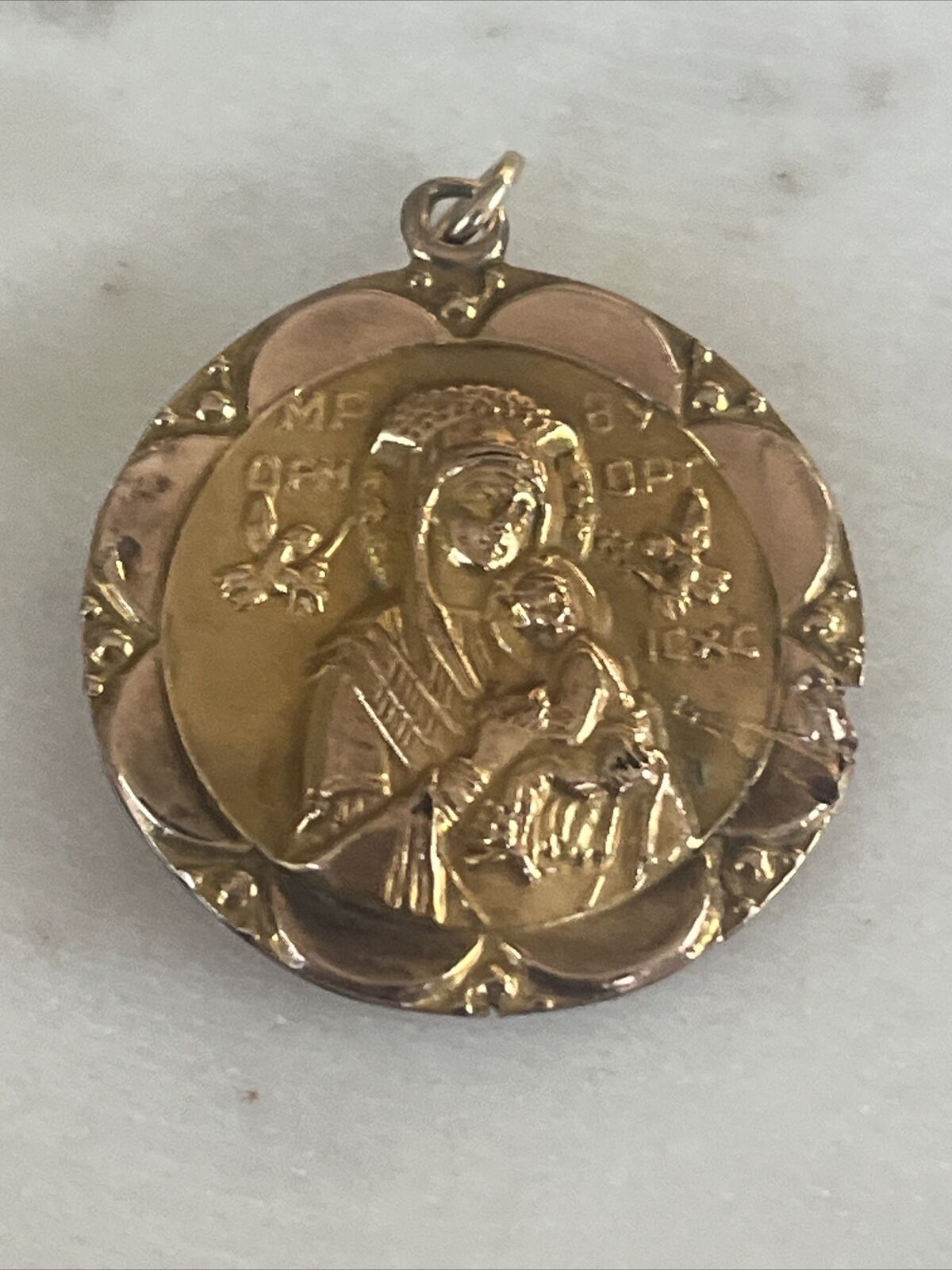 GOLD FILLED JESUS CHRIST MARY RELIGIOUS GF CHARM PENDANT JEWELRY 7.6 GRAMS  ❤️
