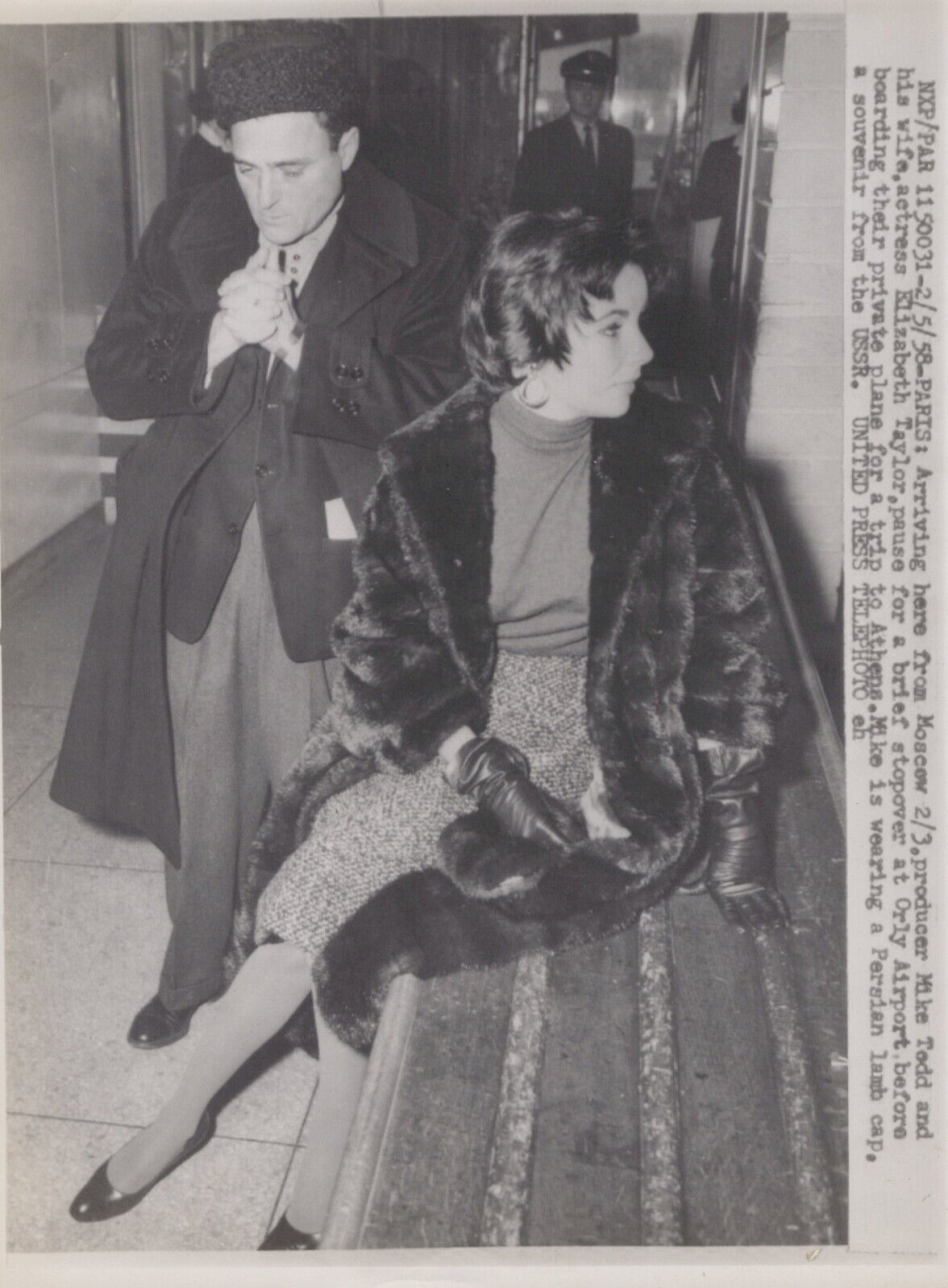 HOLLYWOOD BEAUTY ELIZABETH TAYLOR CANDID STUNNING PORTRAIT 1958 ORIG Photo C33