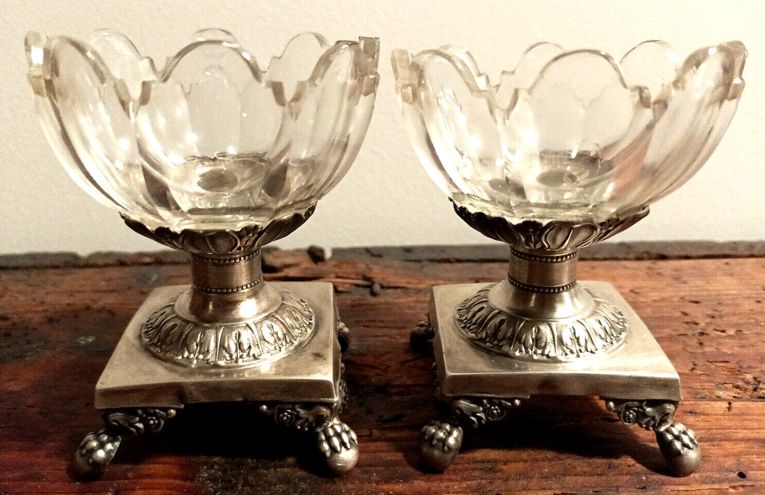 Pretty pair of solid silver salt flats, old punch, 19th century, nice condition 