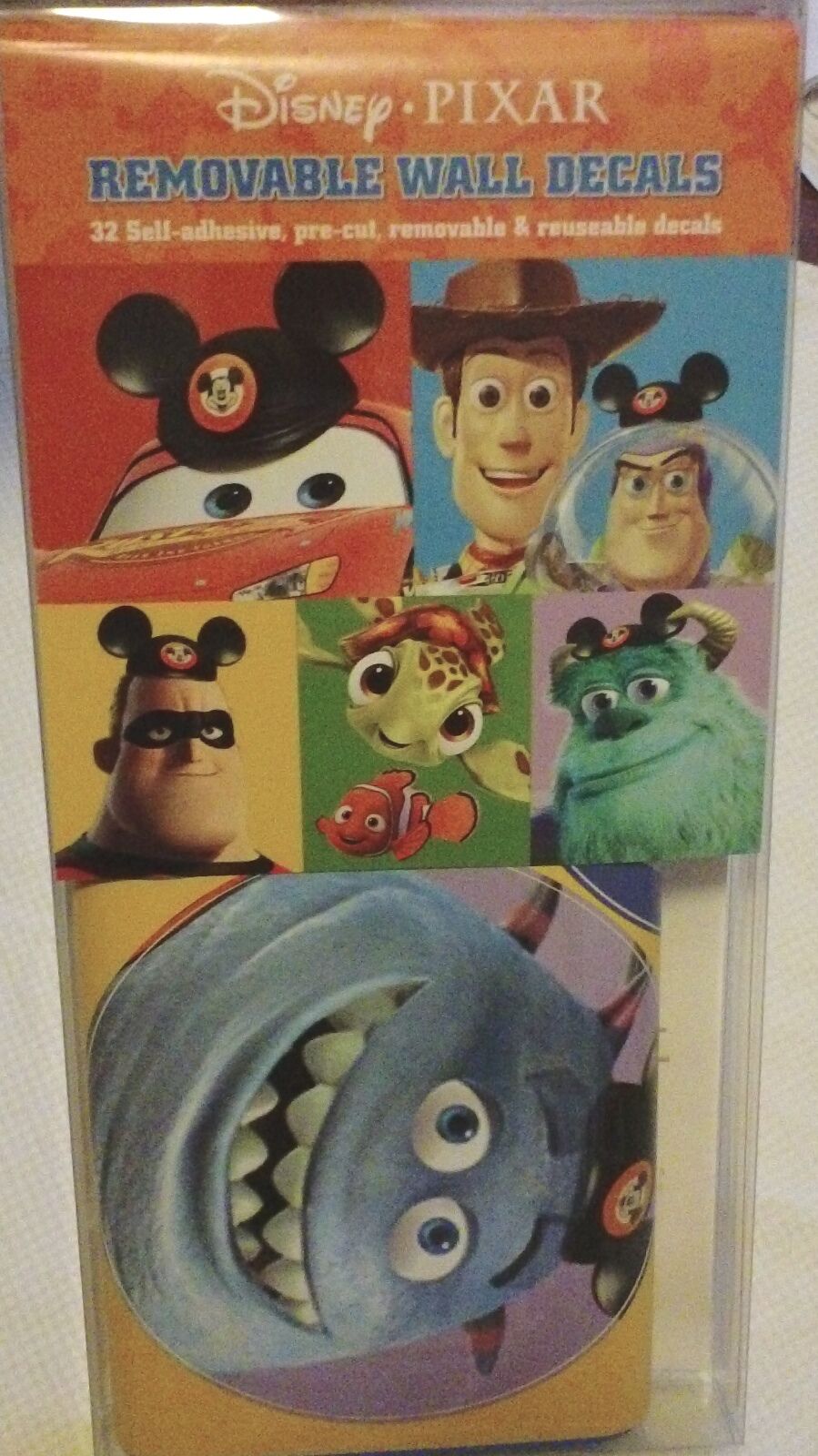 DISNEY PIXAR 32 Removable & Reuseable Wall Decals