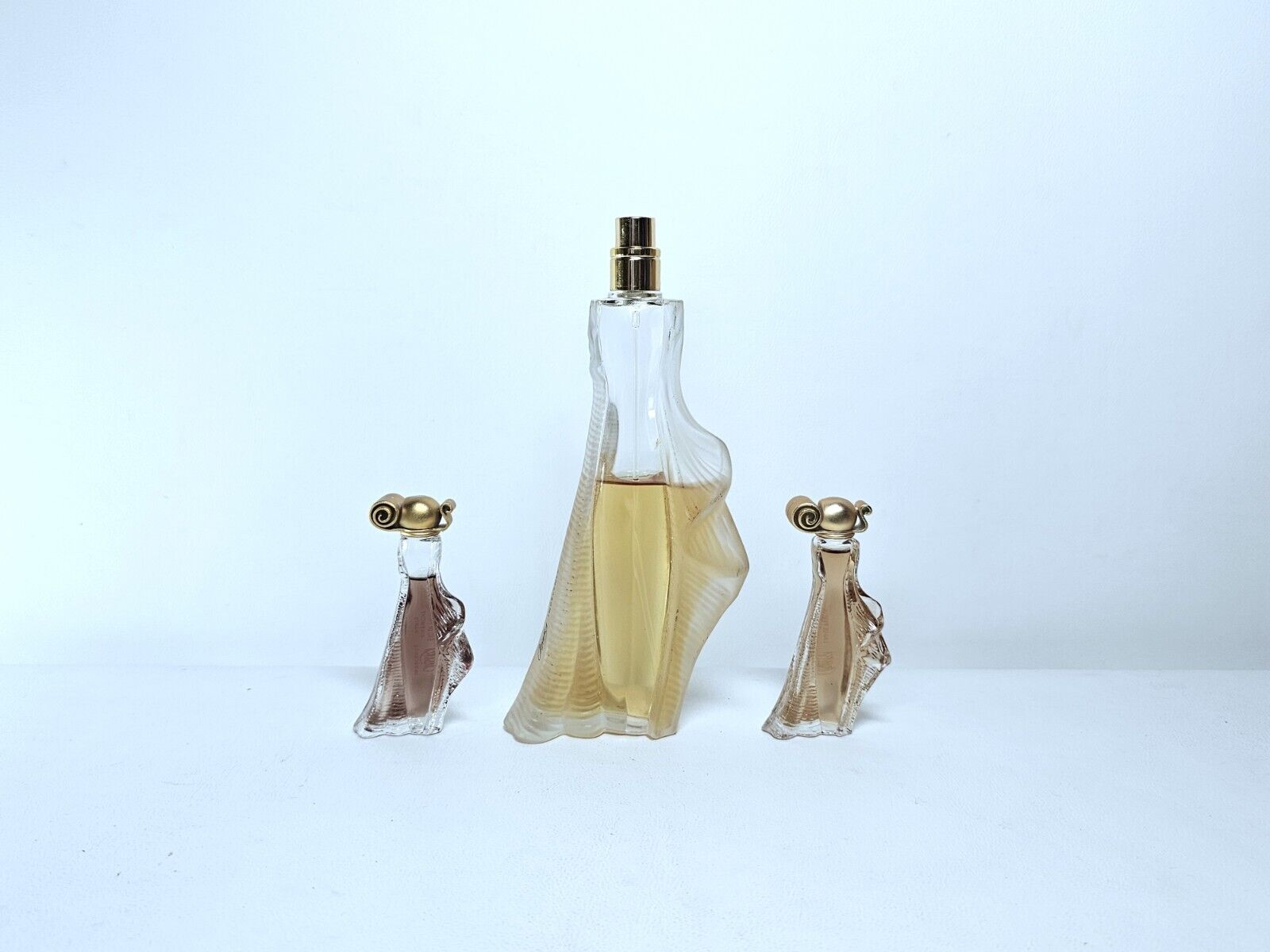 Vintage Organza Indecence Eau de Parfum Spray & 2 Mini Splash By Givenchy