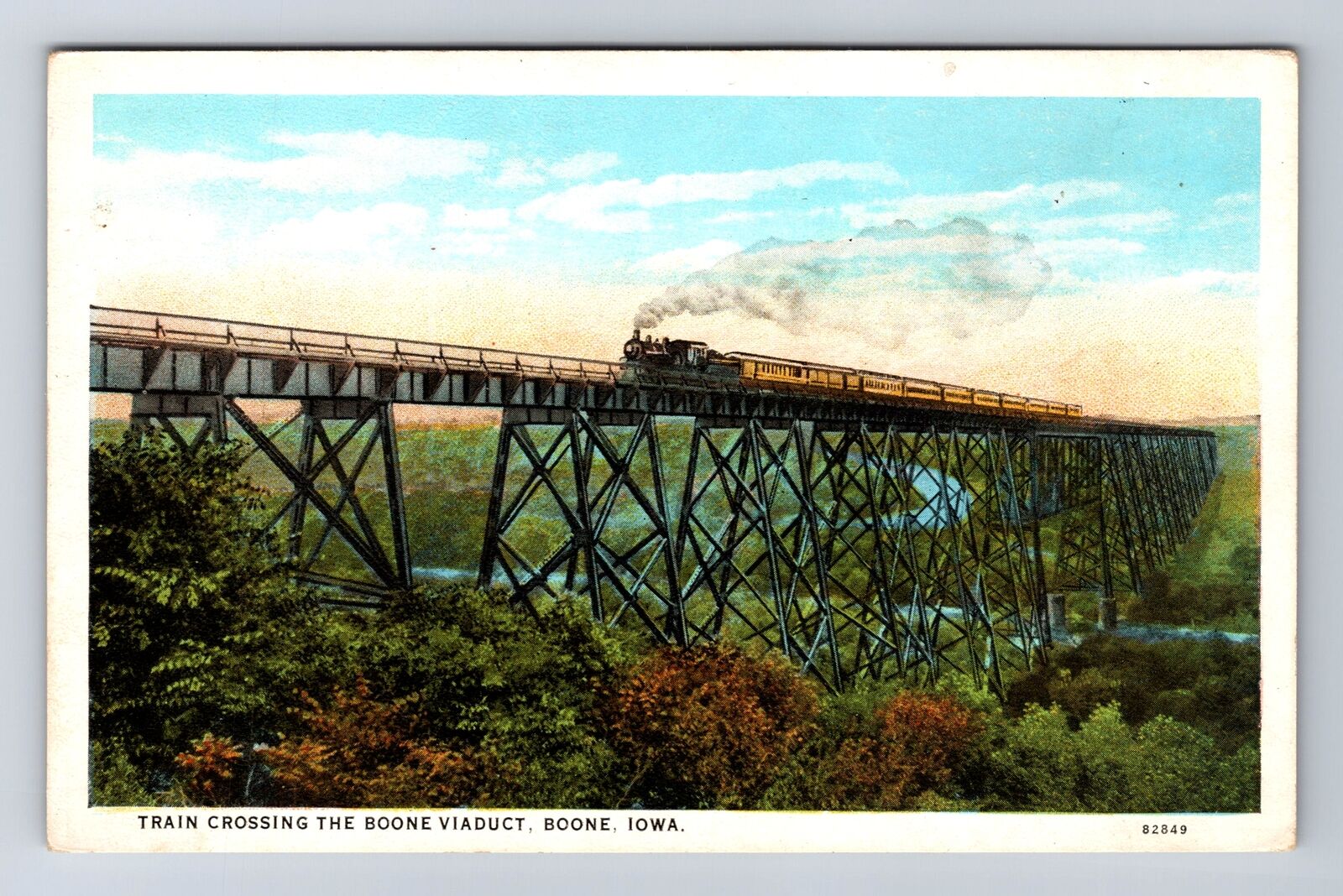 Boone IA-Iowa, Train Crossing Boone Viaduct, Antique Vintage Postcard