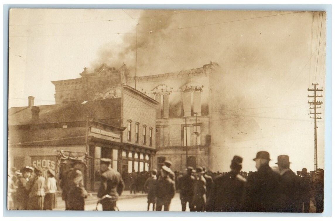 1909 Disaster Fire Firemen Building Smoke Crowd Manistee MI RPPC Photo Postcard