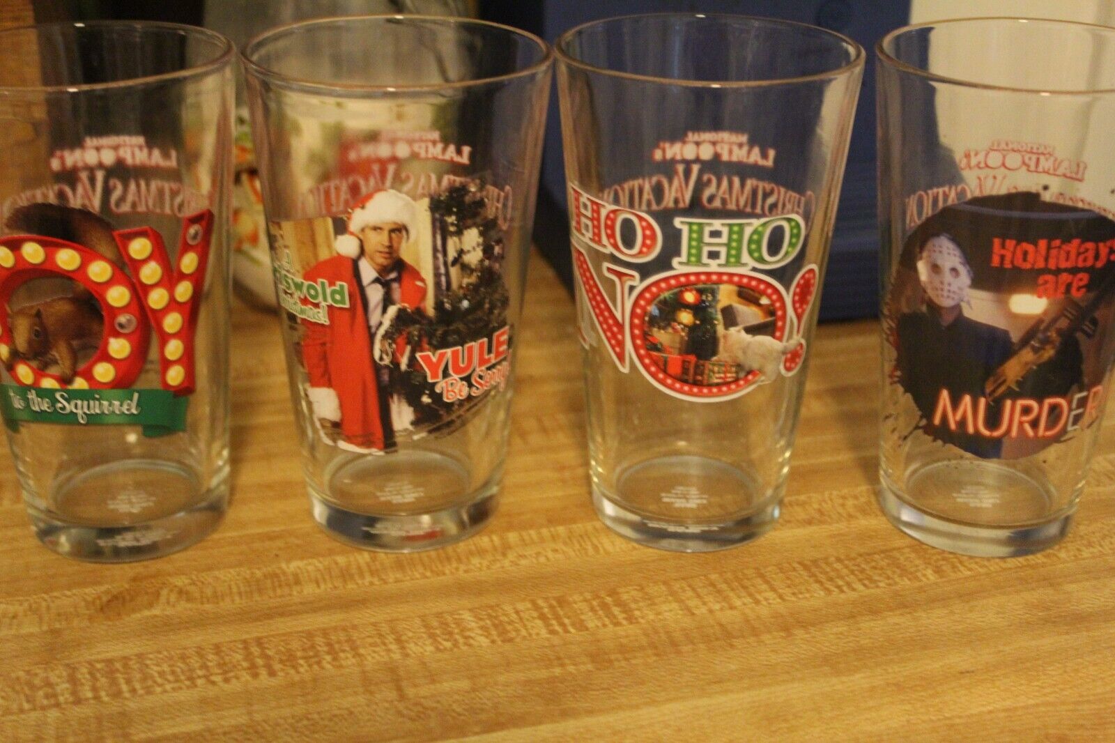 National Lampoon\'s Christmas Vacation Pint Glasses 4 in total--Read Description