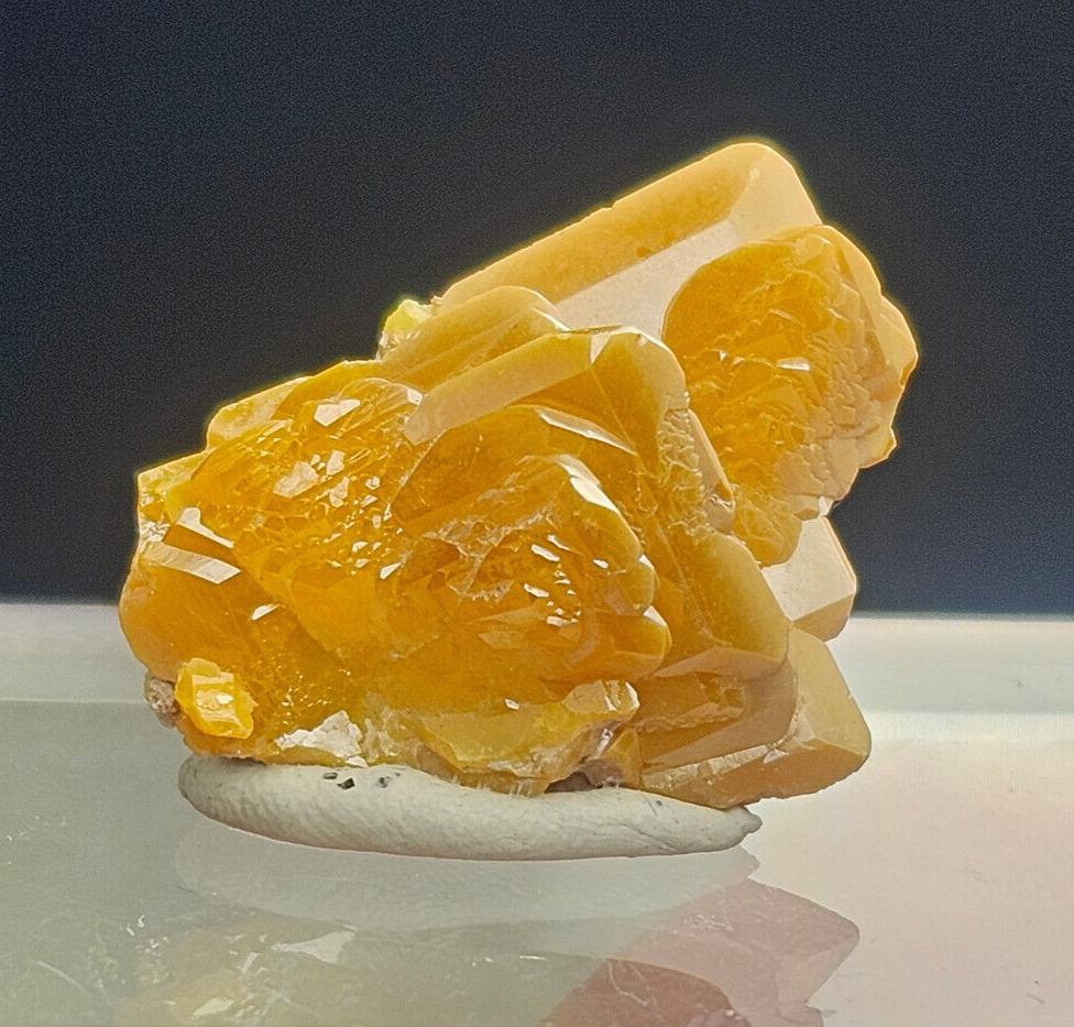 Orange Wulfenite Cluster, TOP LUSTER, La Morita Mexico, Comes w/ Case 14.8 grams