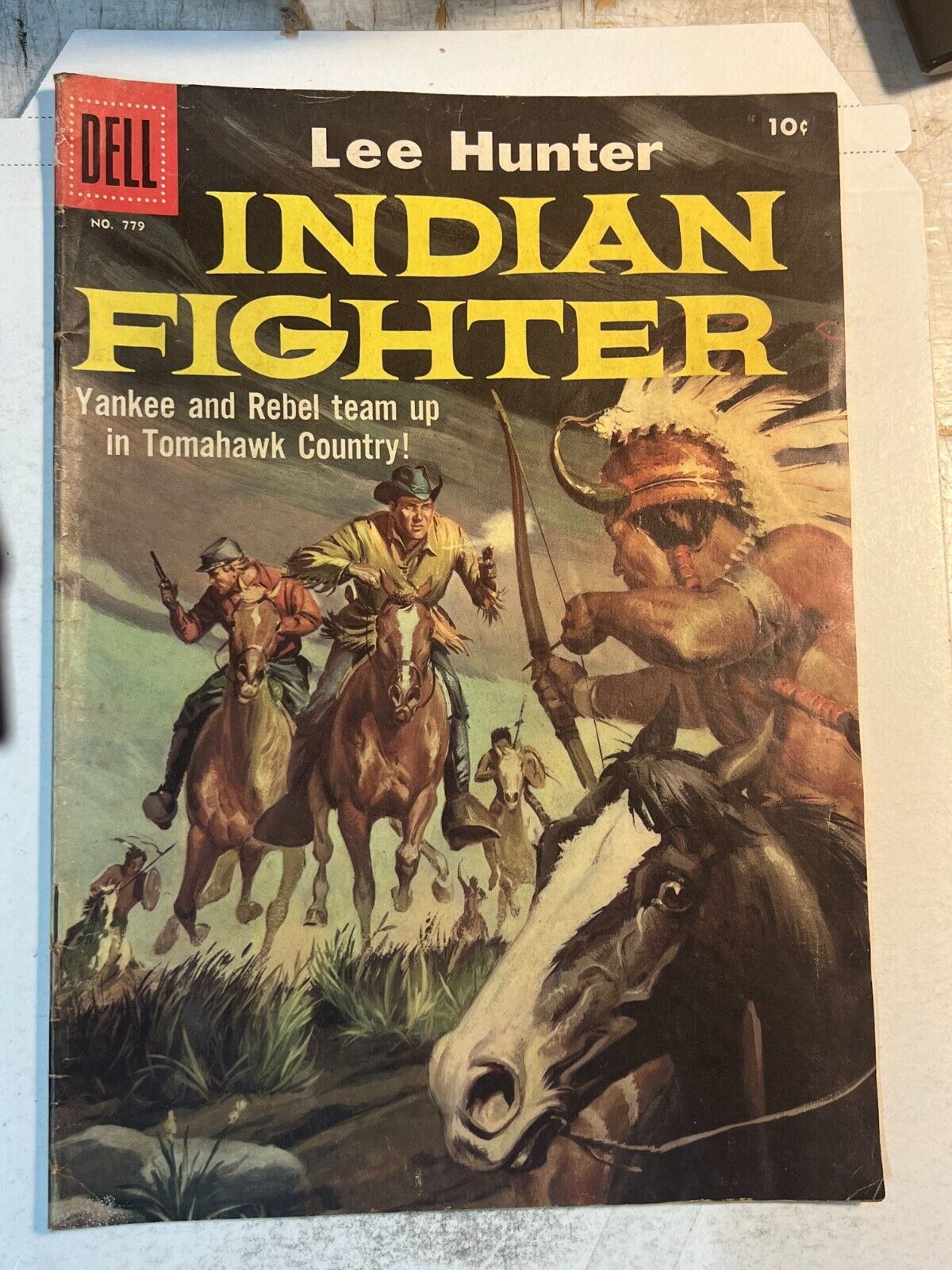 Lee Hunter, Indian Fighter #779 (1957 Dell) | Combined Shipping B&B