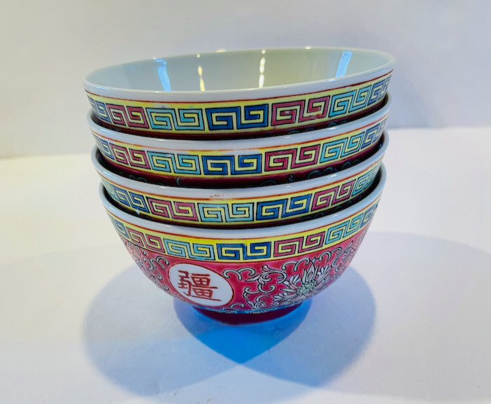 Mun Shou Longevity Zhangguo Jingezhen Famille Rose Rice Bowls- Set of 4