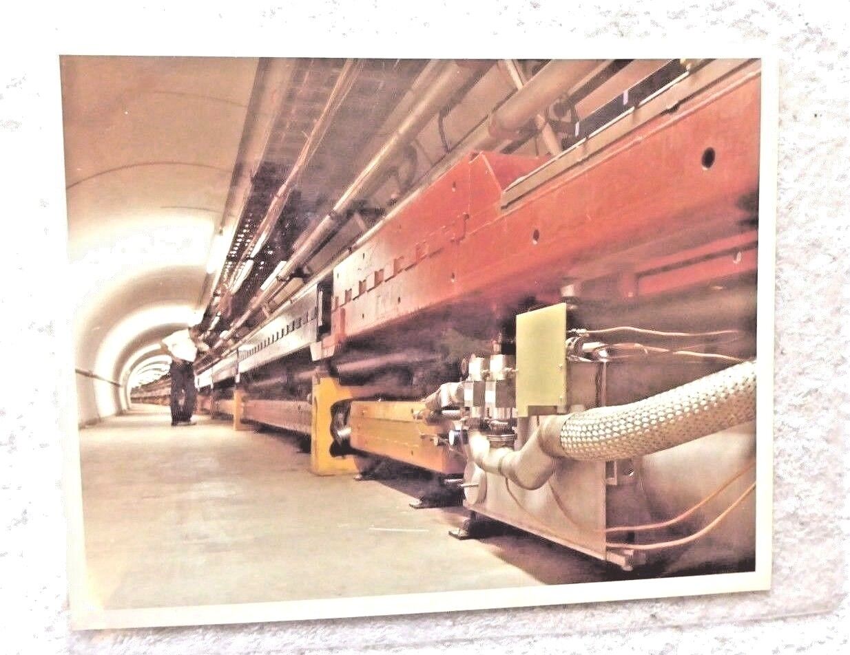 VINTAGE REAL PHOTOGRAPH FERMILAB PARTICLE PHYSICS ACCELERATOR TUNNEL 1981