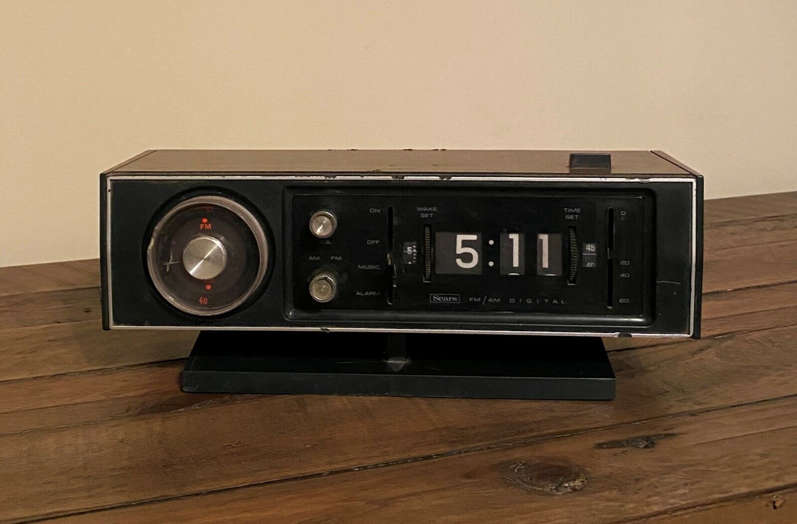 Vintage Sears Transistor Radio Alarm Clock Woodgrain Model 800.20550300 *READ*