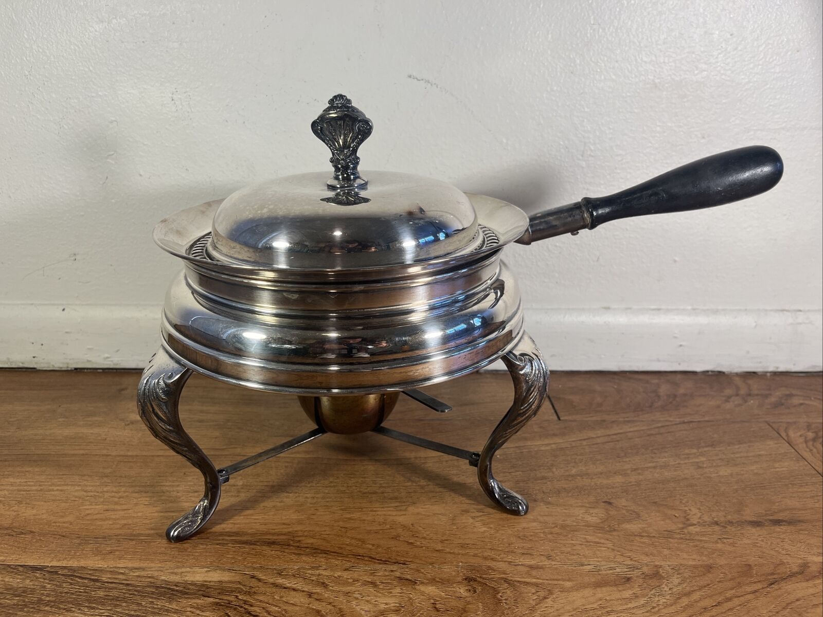Vintage Silverplate Chafing Dish With Stand excellent large