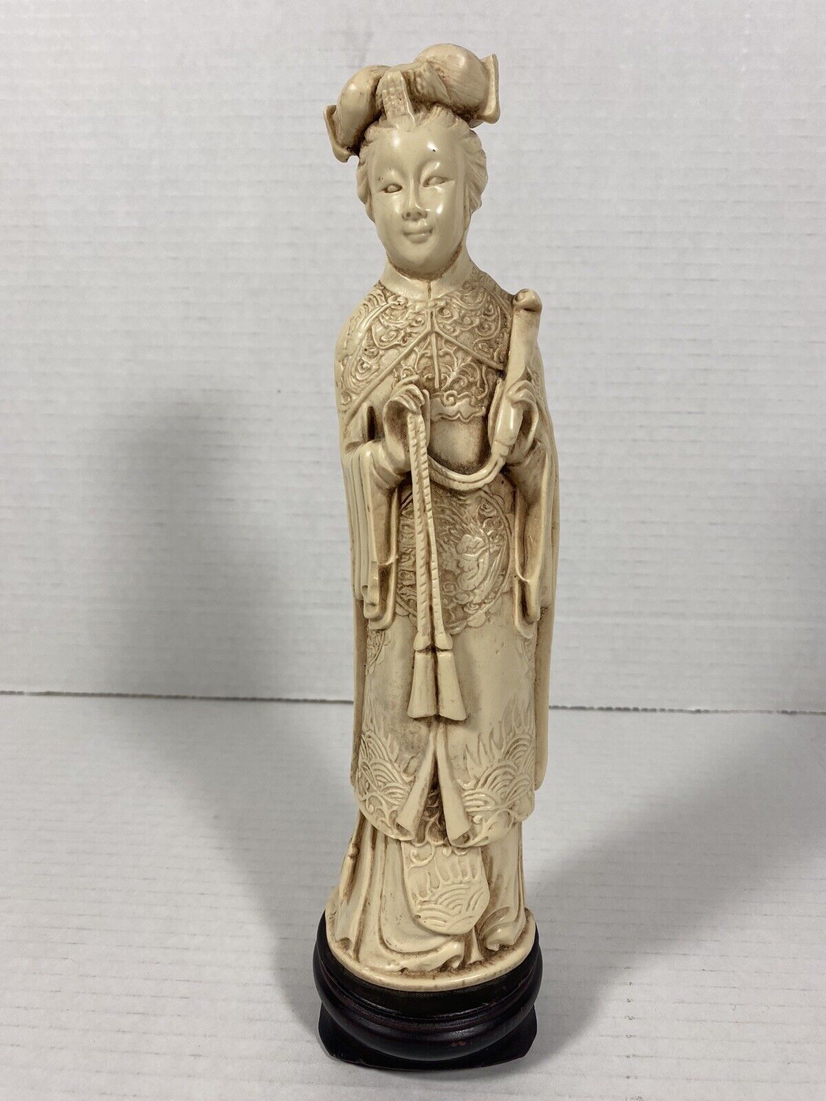 Vtg Detailed Ivorine Resin Faux Bone Female Chinese Empress Statue 10\