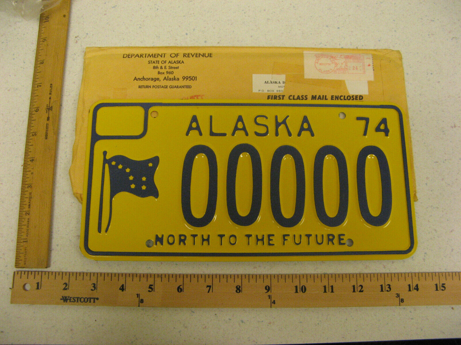 1974 74 ALASKA AK SAMPLE LICENSE PLATE 00000 FLAG W/ ENVELOPE