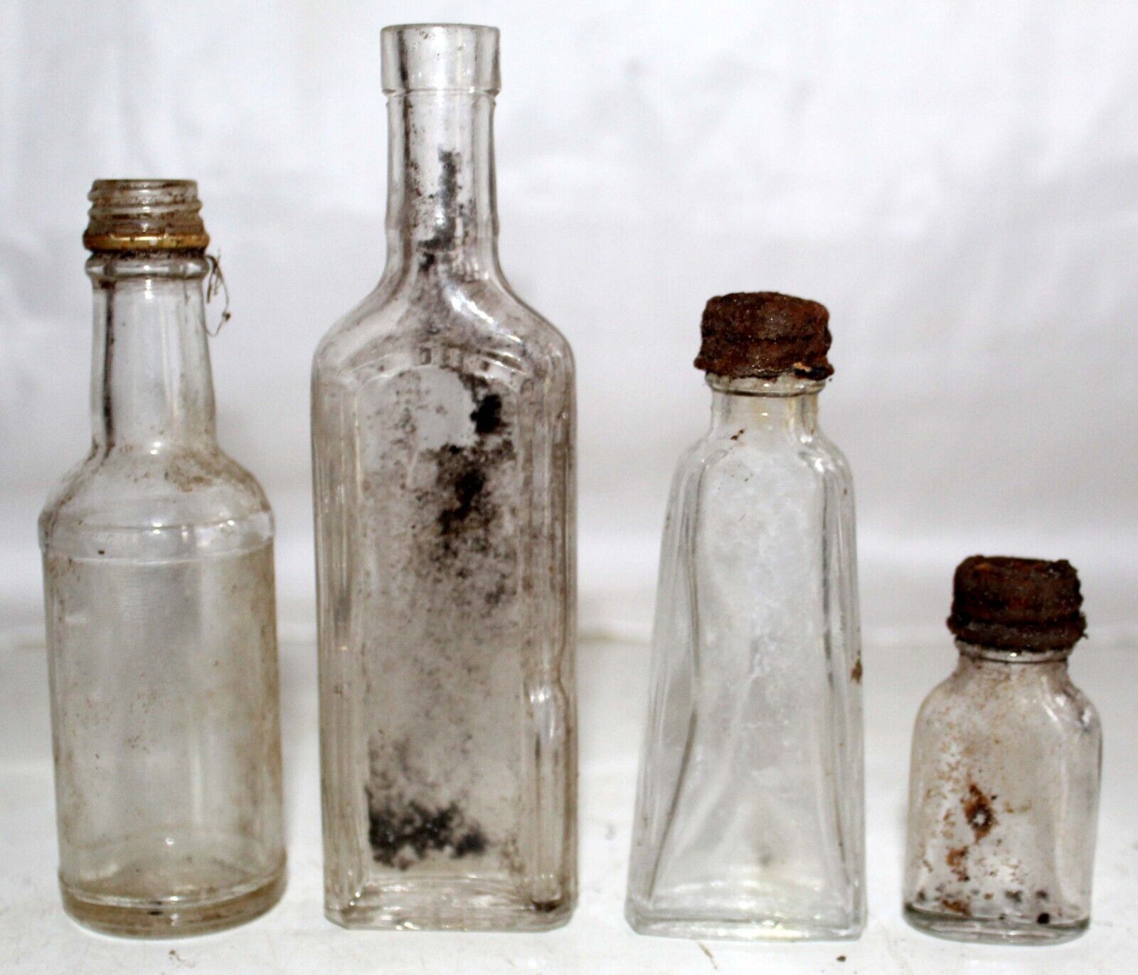 Vintage Pre-1930\'s Apothecary Bottle Lot (Clear Small) LOOK