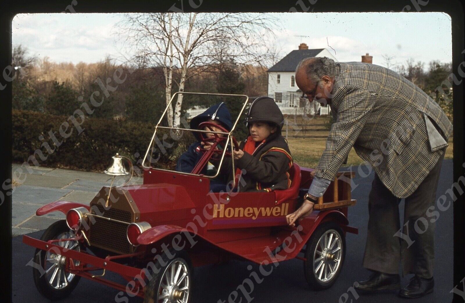 sl80 Original slide 1979 Honeywell Pedal ? Childs car / dad 463a