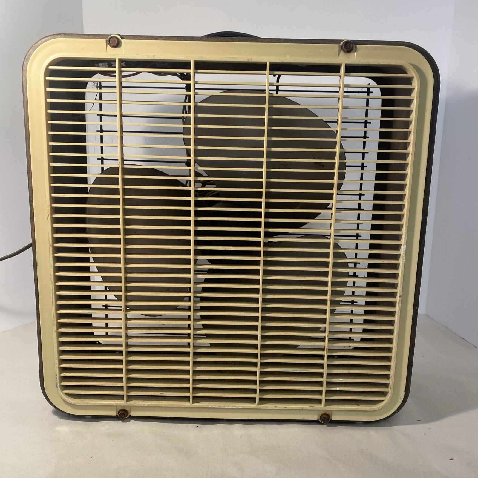 Vintage Edison Box Fan 14 3/4 Three Speed  Wood Grain Finish Tested And Works