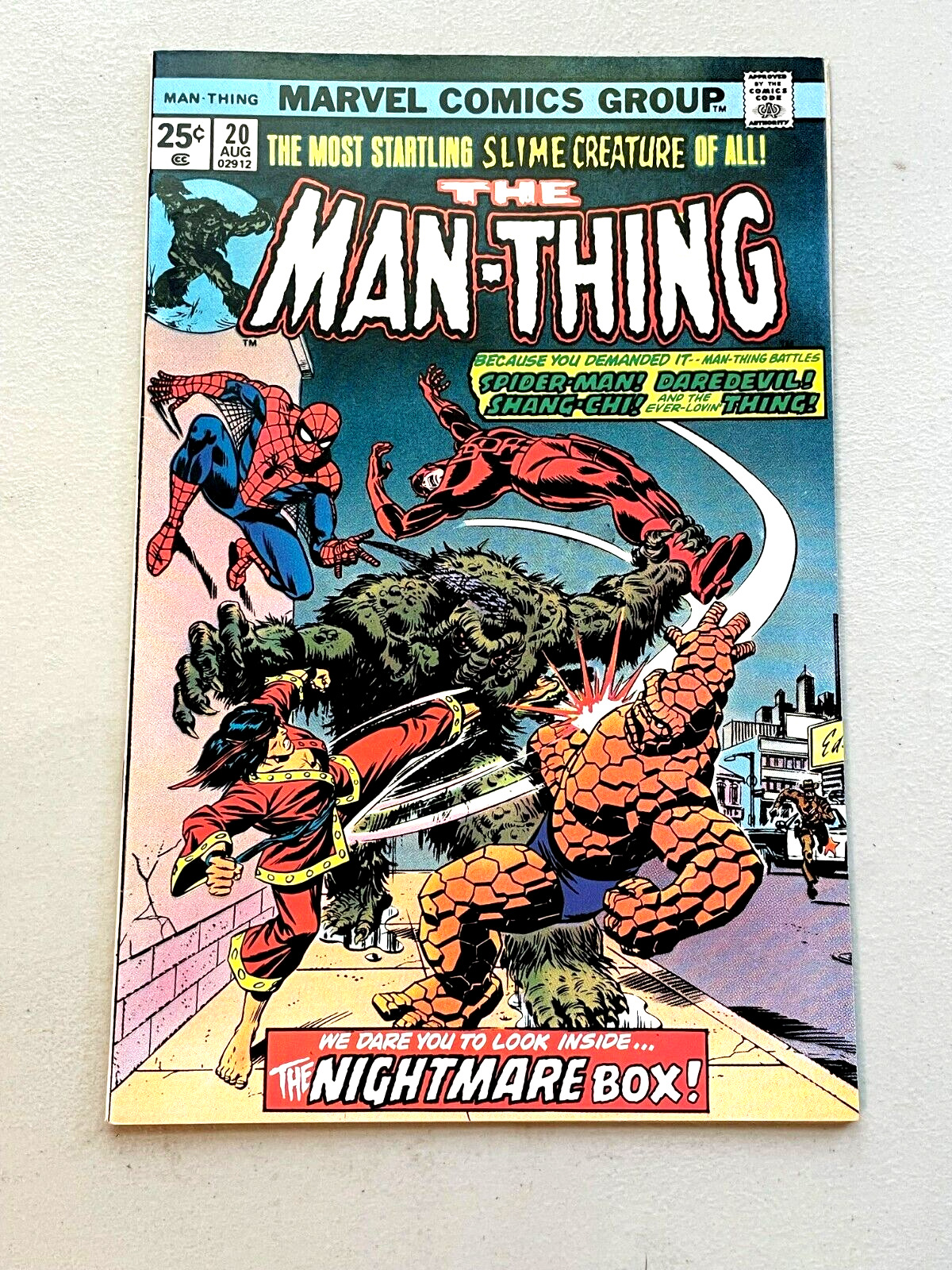 The Man-Thing #20 (Marvel 1975) VF/NM Nightmare Box, Spiderman, Daredevil, Thing