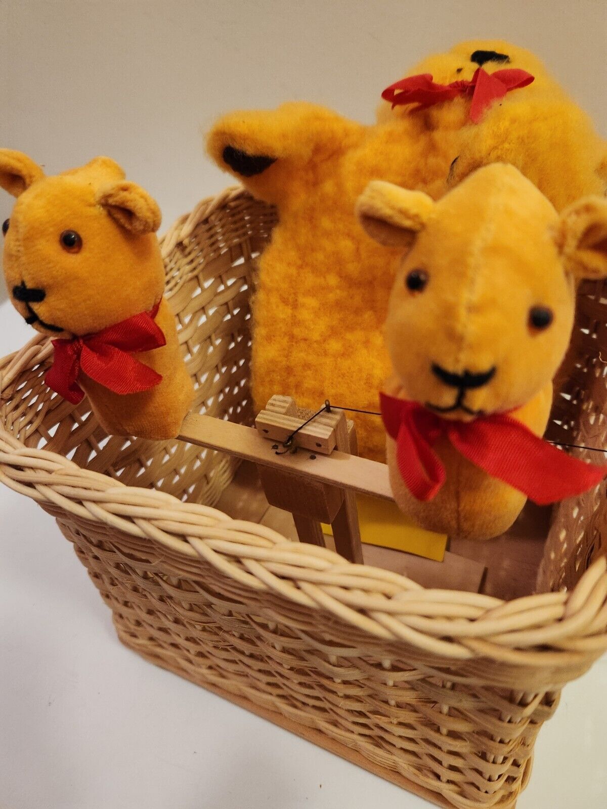 Teddy Bears\' Picnic - Vintage Magic Trick,  Unique, Children\'s entertainment