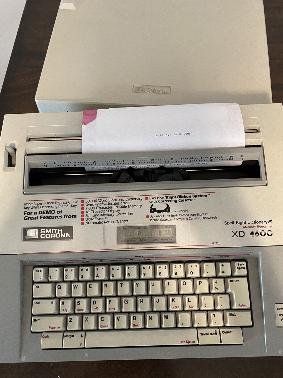 Spell right dictionary memory typewriter XD 4200