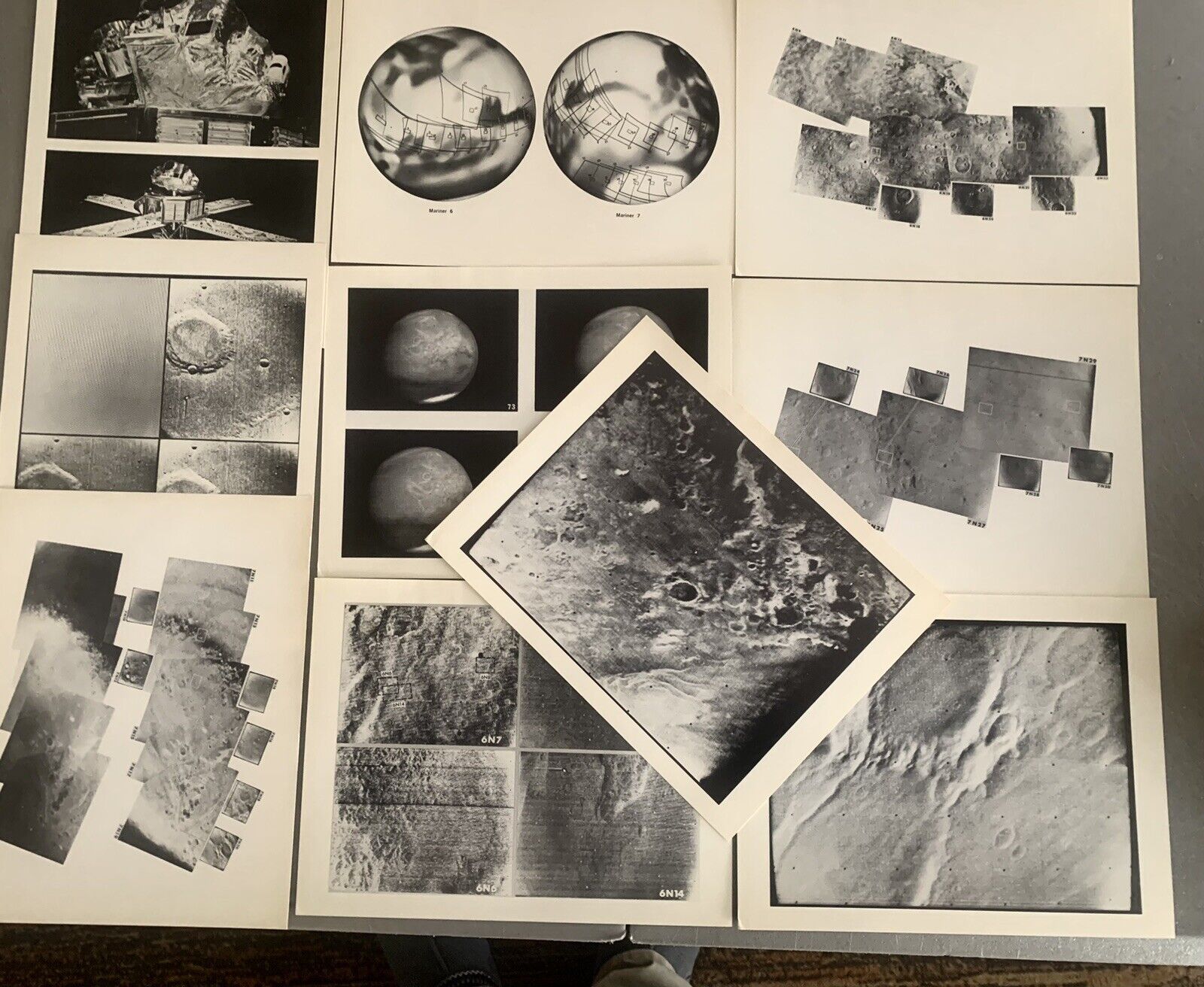 1969 NASA JPL Mariner 6 And 7 Missions 10 Photographs in original JPL Mailer