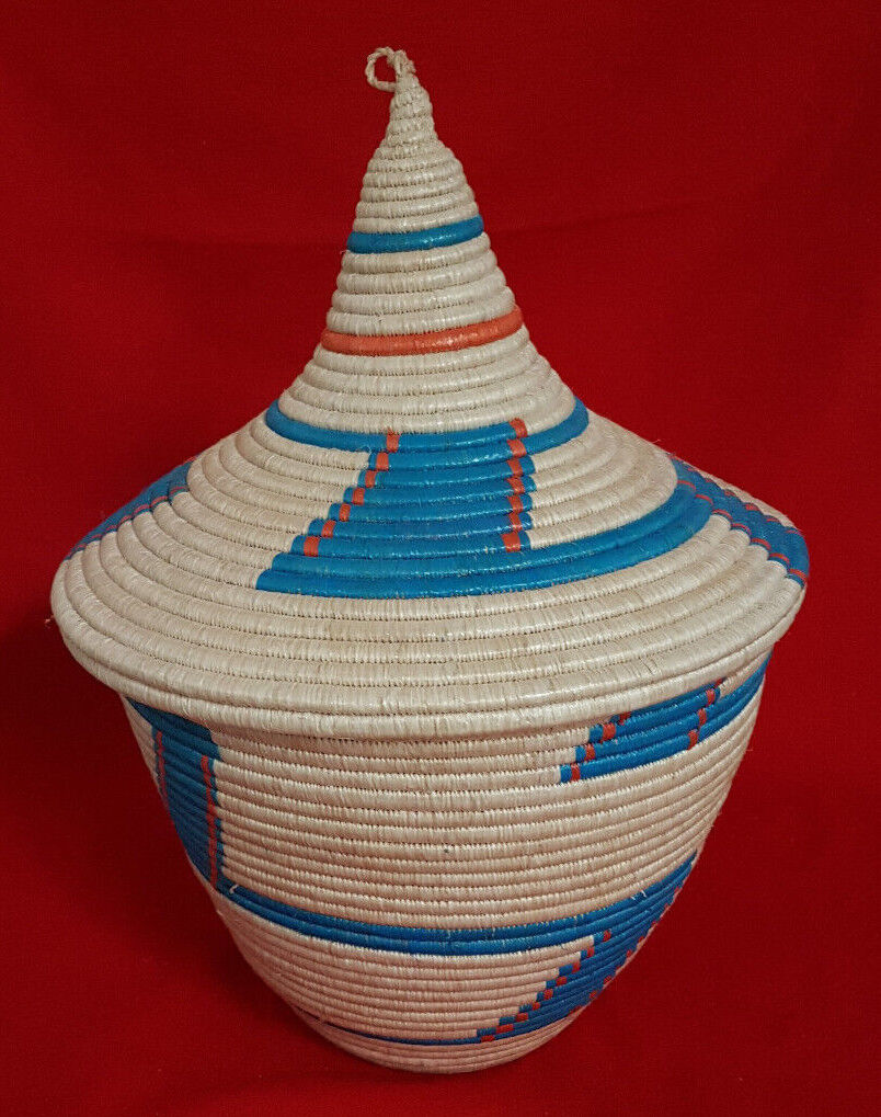Hand Woven Basket. Tight Weave.  Great Geometric Pattern Vibrant Colors 12\
