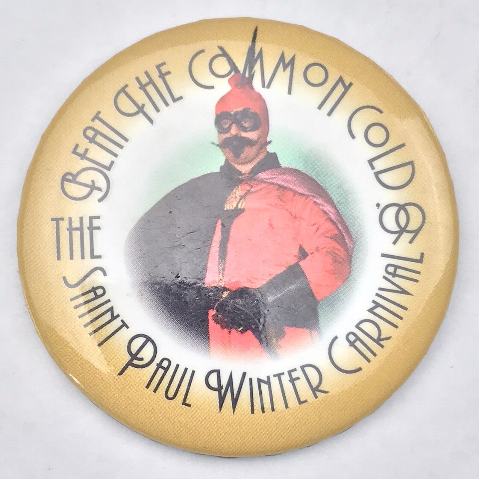 Saint Paul Winter Carnival 1999 Pin Button Minnesota Beat The Common Cold 90s