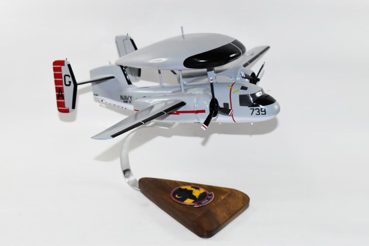 VAW-12 Bats E-1b Tracer Model