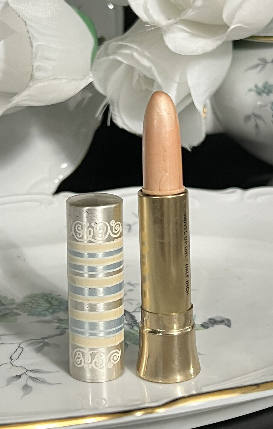 VINTAGE 1960'S YARDLEY LONDON  FROSTED LIPSTICK BALLAD BEIGE NEW HOLIDAY SALE