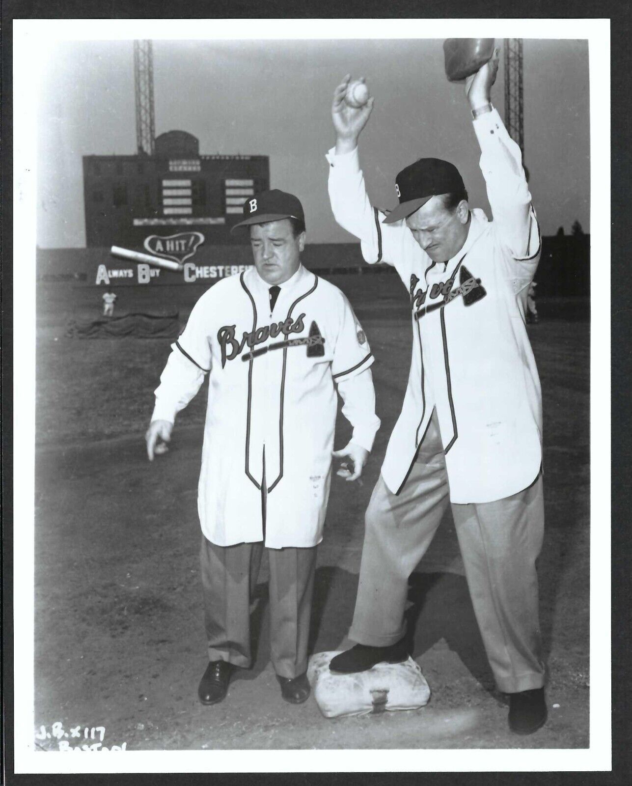 Bud Abbott + Lou COSTELLO HOLLYWOOD ACTOR PLAYING BASEBALL VTG ORIGINAL PHOTO