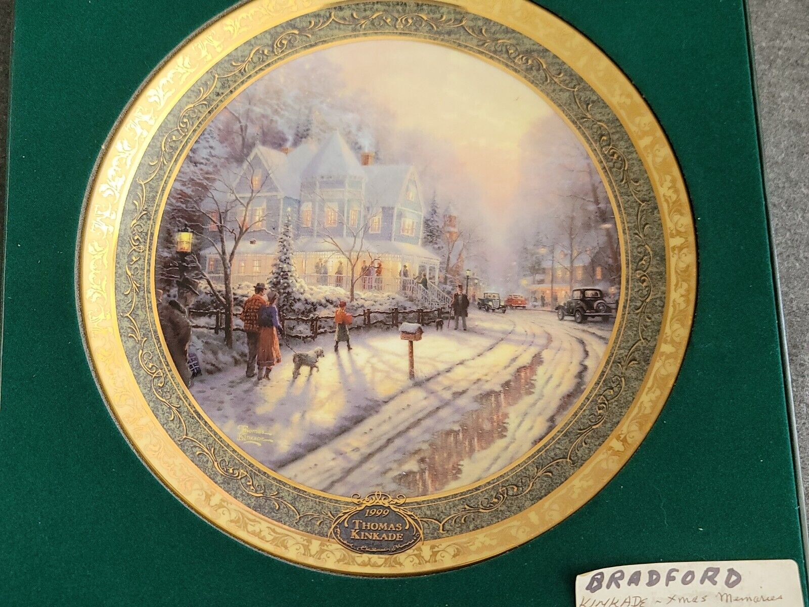 Thomas Kincade Collector Plate A HOLIDAY GATHERING Cherished Christmas Memories