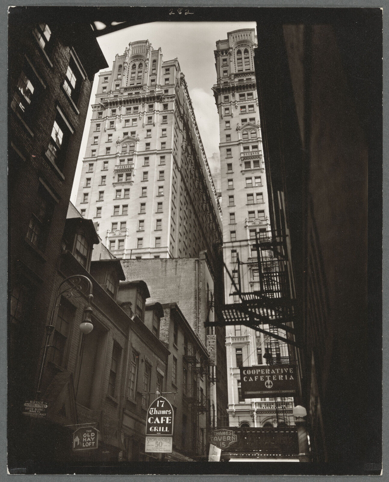 Old 8X10 Photo, 1930\'s Vista, Thomas Street New york City 58491160