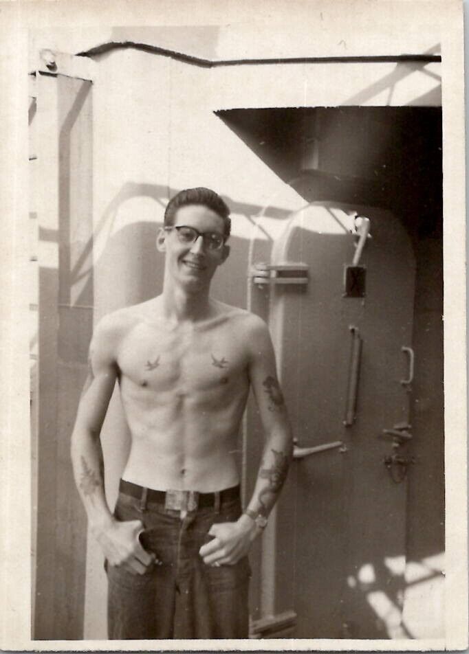 Hot Sexy Navy Sailor Onboard LST-914 Tattoos Korean War Vintage Gay Int Photo