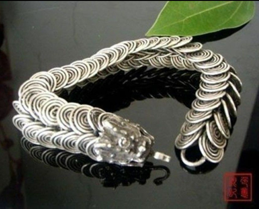 RARE CHINESE Tibetan silver inlay dragon bracelet