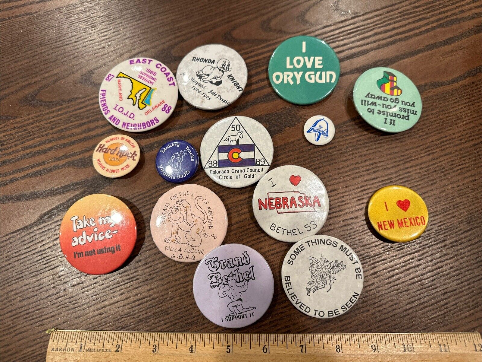 Vintage Lot of Pins & Buttons 1980's Collection Estate Sale Junk Drawer D