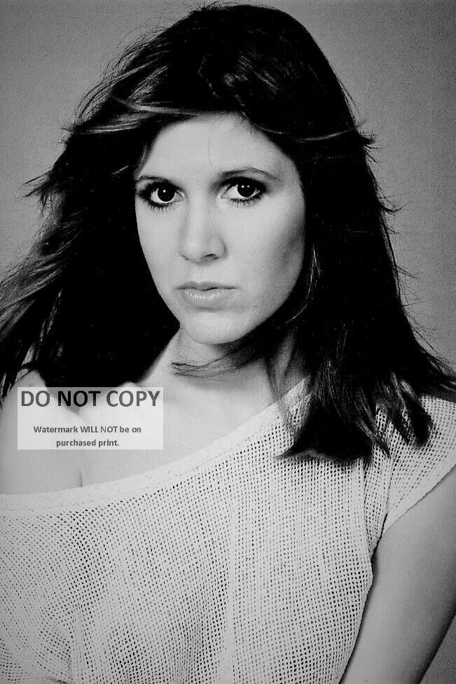 ACTRESS CARRIE FISHER - *8X12* PUBLICITY PHOTO (DD792)