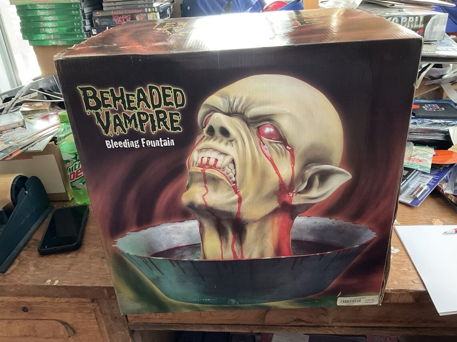 Spirit Halloween Rare Beheaded Vampire Bleeding Fountain 2003 New In Box
