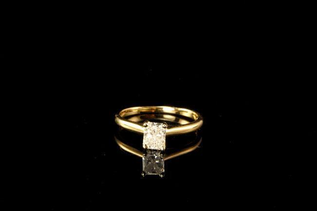 VINTAGE SHANE CO DIAMOND 14K YELLOW GOLD ENGAGEMENT SIMPLE RING  EJP