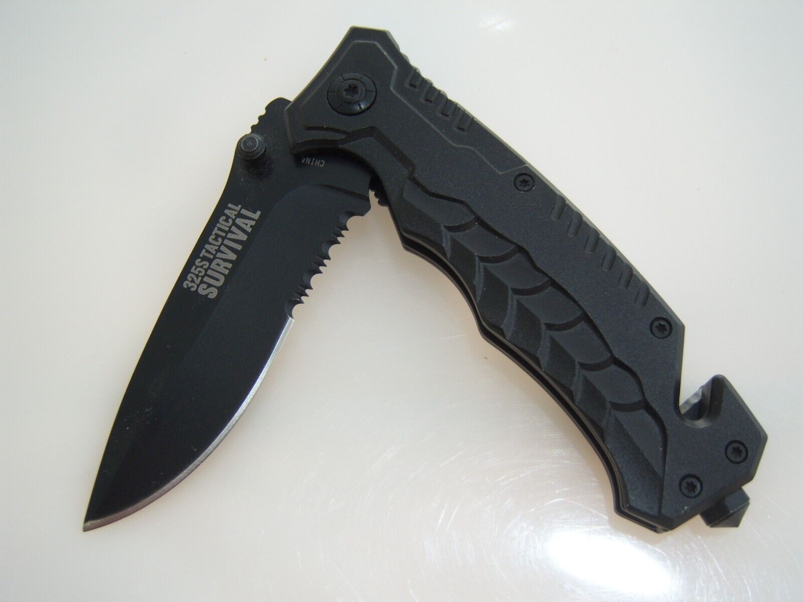 TRS TACTICAL SURVIVAL KNIFE 325S Blk Folding Clip Serrated Flipper
