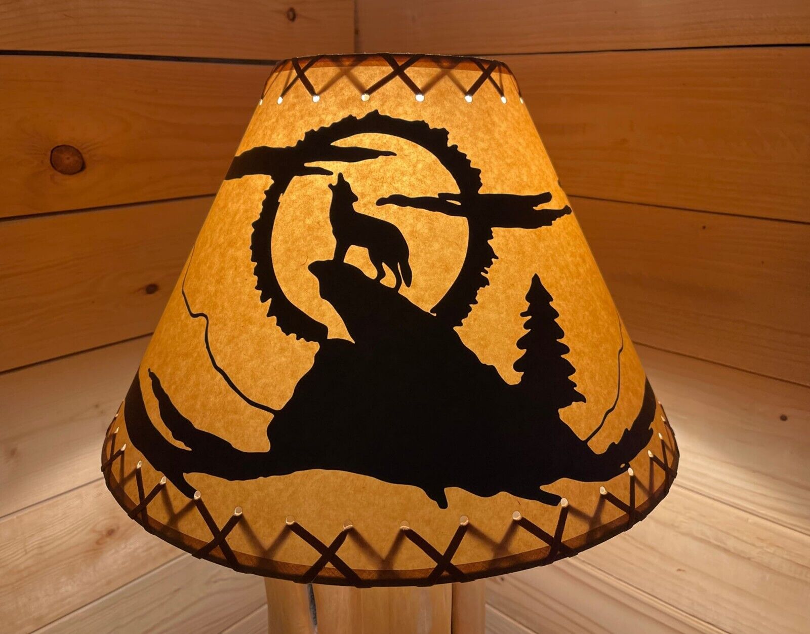 Rustic Oiled Kraft Lamp Shade with Coyote Design - 16\