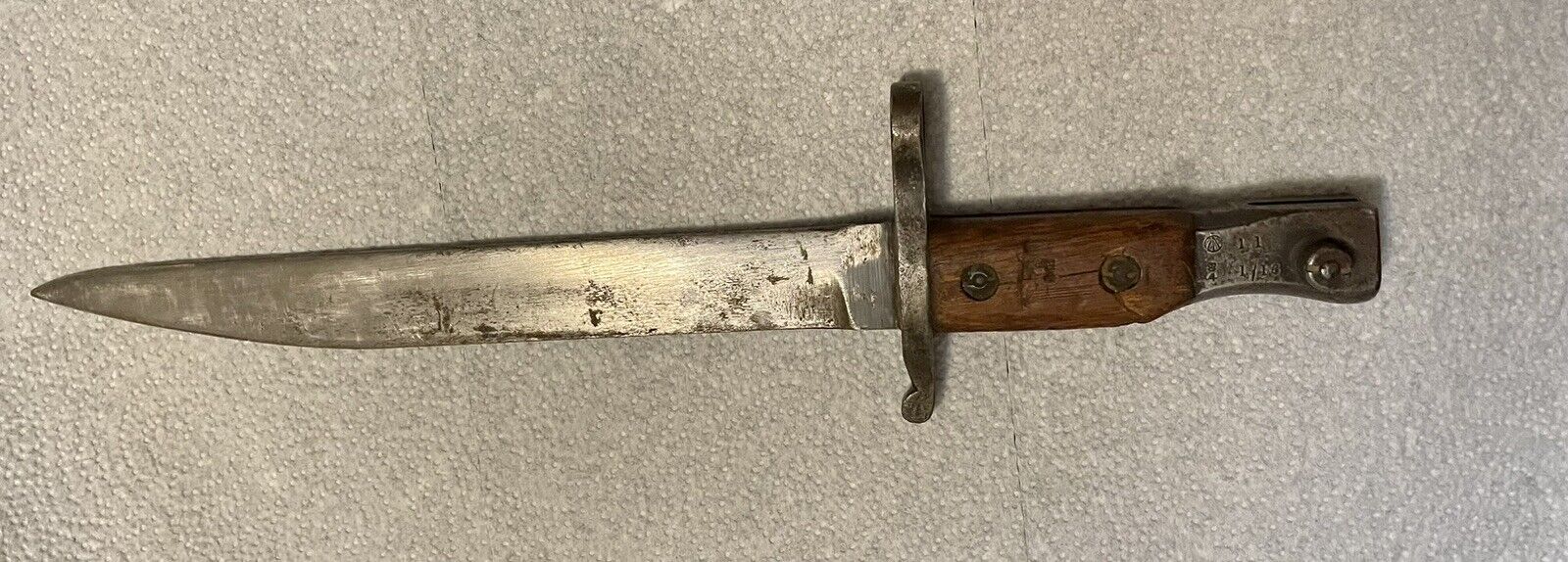 Ross Model 1907 WWI era Bayonet. Canadian Markings. Length 14.5\