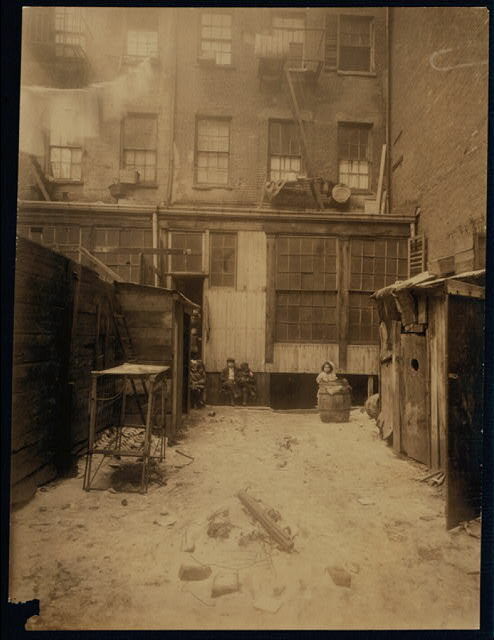 Tenement,134 1/2 Thompson Street,New York City,Lewis Wickes Hine,1912