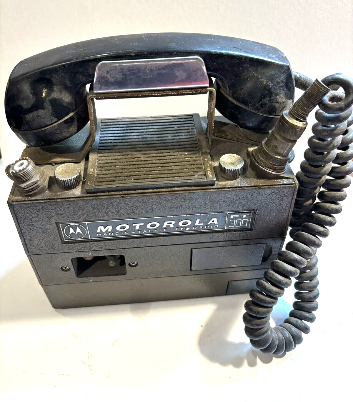 Motorola  PT-300 Vintage  Handie-Talkie FM Radio  Field Telephone , Military ?